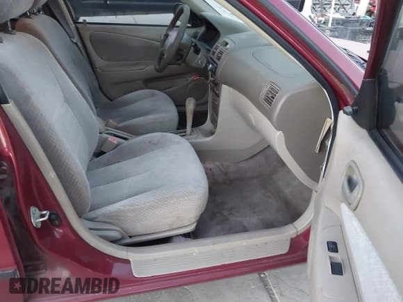 ✅ 2000 Toyota Corolla VE • VIN: 2T1BR12E9YC270164 • Lot: 43479741. Listed on IAAI with 138,128 mi. Free auction sales archive from the USA and detailed vehicle history report at DreamBid. Image 5.