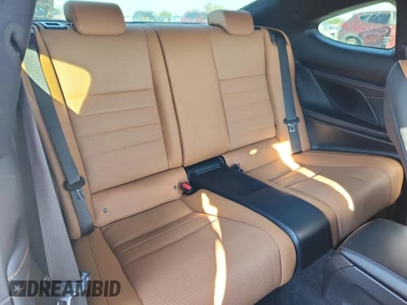 ✅ 2022 Lexus RC 350 • VIN: JTHDZ5BC0N5025663 • Lot: 90706535. Wystawiony na Copart z przebiegiem 38 824 mil. Bezpłatny archiwum sprzedaży aukcyjnych z USA i szczegółowy raport historii pojazdu na DreamBid. Zdjęcie 10.