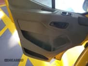 ✅ 2019 Ford Transit • VIN: 1FTYR3XM7KKA78317 • Lot: 43930322. Wystawiony na IAAI z przebiegiem 140 908 mil. Bezpłatny archiwum sprzedaży aukcyjnych z USA i szczegółowy raport historii pojazdu na DreamBid. Zdjęcie 39.