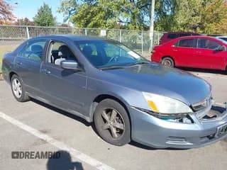 ✅ 2007 Honda Accord LX • VIN: 1HGCM56457A005595 • Lot: 43471767. Listed on IAAI with 256,738 mi. Free auction sales archive from the USA and detailed vehicle history report at DreamBid. Image 1.