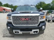 ✅ 2019 GMC Sierra 3500HD Denali • VIN: 1GT42WEY6KF240456 • Лот: 58896115. Опубликован ранее на Copart с пробегом 67 144 миль. Бесплатный доступ к архиву аукционных продаж из США и подробный отчёт об истории автомобиля на DreamBid. Изображение 5.