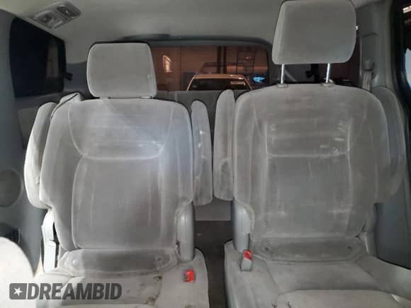 2005 Toyota Sienna LE z VIN 5TDZA23C45S222311, wystawiony jako Copart lot #91394525 z przebiegiem 296 789 mil mil oraz Czysty tytuł • Clean title. Historia ofert i sprzedaży dostępna na DreamBid. Obrazek 10.