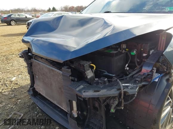 ✅ 2019 Hyundai Tucson Limited • VIN: KM8J33AL4KU035685 • Lot: 43773795. Listed on IAAI with 87,586 mi. Free auction sales archive from the USA and detailed vehicle history report at DreamBid. Image 6.