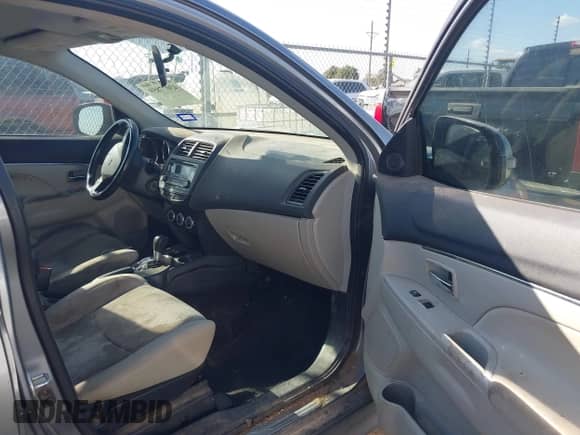 2017 Mitsubishi Outlander ES with VIN JA4AP3AU5HZ026095, listed as a IAAI auction lot 43077859 with 125,533 mi miles and . Bid and sale history available at DreamBid. Image 5.