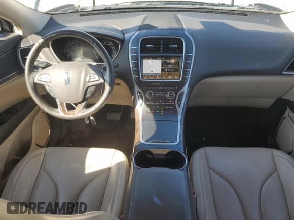 ✅ 2016 Lincoln MKX Reserve • VIN: 2LMTJ8LR8GBL70026 • Lot: 84256165. Listed on Copart with 153,850 mi. Free auction sales archive from the USA and detailed vehicle history report at DreamBid. Image 8.