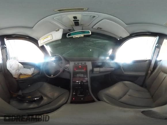 ✅ 1997 Mercedes-Benz E 320 • VIN: WDBJF55F4VA403461 • Lot: 66740825. Wystawiony na Copart z przebiegiem 279 520 mil. Bezpłatny archiwum sprzedaży aukcyjnych z USA i szczegółowy raport historii pojazdu na DreamBid. Zdjęcie 14.