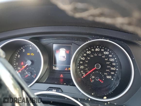 ✅ 2021 Volkswagen Tiguan SE • VIN: 3VV2B7AX9MM136445 • Lot: 58197925. Wystawiony na Copart z przebiegiem 35 276 mil. Bezpłatny archiwum sprzedaży aukcyjnych z USA i szczegółowy raport historii pojazdu na DreamBid. Zdjęcie 9.