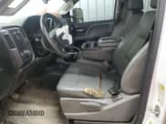 ✅ 2017 Chevrolet Silverado 2500HD • VIN: 1GB2KUEG9HZ385196 • Лот: 84614785. Опубликован ранее на Copart с пробегом 179 781 миль. Бесплатный доступ к архиву аукционных продаж из США и подробный отчёт об истории автомобиля на DreamBid. Изображение 7.