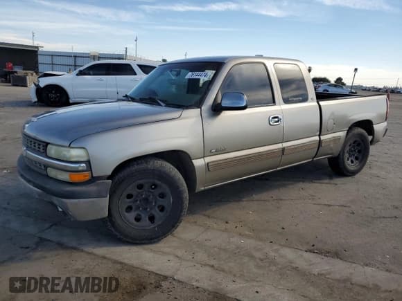 ✅ 1999 Chevrolet Silverado 1500 LS • VIN: 2GCEC19T4X1251523 • Лот: 76144474. Опубликован ранее на Copart с пробегом 280 724 миль. Бесплатный доступ к архиву аукционных продаж из США и подробный отчёт об истории автомобиля на DreamBid. Изображение 1.