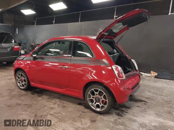 ✅ 2015 FIAT 500 Sport • VIN: 3C3CFFBR4FT562221 • Lot: 42252586. Listed on IAAI with 65,655 mi. Free auction sales archive from the USA and detailed vehicle history report at DreamBid. Image 3.