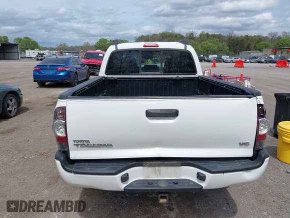 ✅ 2011 Toyota Tacoma • VIN: 3TMMU4FN1BM027692 • Лот: 41932621. Опубликован ранее на IAAI с пробегом 222 715 миль. Бесплатный доступ к архиву аукционных продаж из США и подробный отчёт об истории автомобиля на DreamBid. Изображение 16.