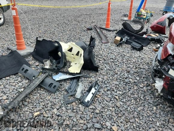 ✅ 2025 BMW 3 Series M340i xDrive • VIN: 3MW69FT09S8F02834 • Lot: 90655855. Wystawiony na Copart z przebiegiem Nie podano. Bezpłatny archiwum sprzedaży aukcyjnych z USA i szczegółowy raport historii pojazdu na DreamBid. Zdjęcie 12.