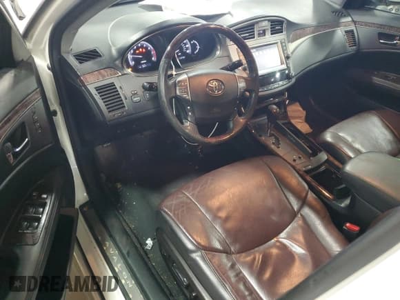 ✅ 2012 Toyota Avalon • VIN: 4T1BK3DB7CU453234 • Lot: 89435205. Listed on Copart with 113,742 mi. Free auction sales archive from the USA and detailed vehicle history report at DreamBid. Image 8.