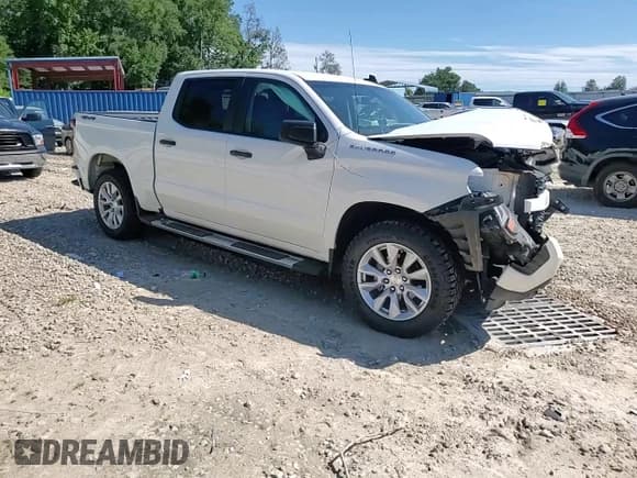 ✅ 2020 Chevrolet Silverado 1500 Custom • VIN: 3GCUYBEF6LG104558 • Lot: 70429965. Listed on Copart with 101,613 mi. Free auction sales archive from the USA and detailed vehicle history report at DreamBid. Image 13.