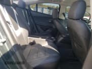 ✅ 2013 Chevrolet Volt • VIN: 1G1RB6E45DU124658 • Lot: 71230614. Wystawiony na Copart z przebiegiem 90 196 mil. Bezpłatny archiwum sprzedaży aukcyjnych z USA i szczegółowy raport historii pojazdu na DreamBid. Zdjęcie 10.