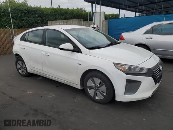 ✅ 2019 Hyundai Ioniq Blue • VIN: KMHC65LC9KU179368 • Lot: 54604115. Wystawiony na Copart z przebiegiem 156 848 mil. Bezpłatny archiwum sprzedaży aukcyjnych z USA i szczegółowy raport historii pojazdu na DreamBid. Zdjęcie 4.