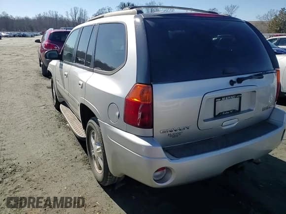 ✅ 2006 GMC Envoy SLT • VIN: 1GKDS13S362362176 • Lot: 43038795. Wystawiony na Copart z przebiegiem 180 279 mil. Bezpłatny archiwum sprzedaży aukcyjnych z USA i szczegółowy raport historii pojazdu na DreamBid. Zdjęcie 12.