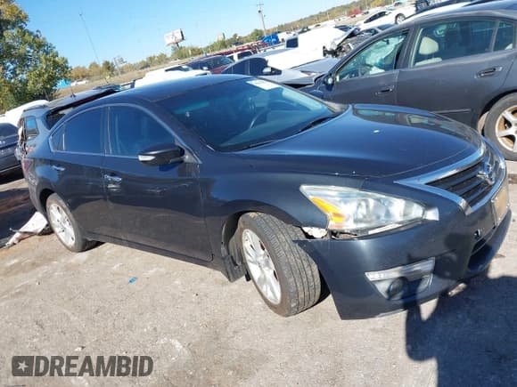 ✅ 2015 Nissan Altima S • VIN: 1N4AL3AP3FN314056 • Lot: 40859891. Wystawiony na IAAI z przebiegiem 224 041 mil. Bezpłatny archiwum sprzedaży aukcyjnych z USA i szczegółowy raport historii pojazdu na DreamBid. Zdjęcie 13.