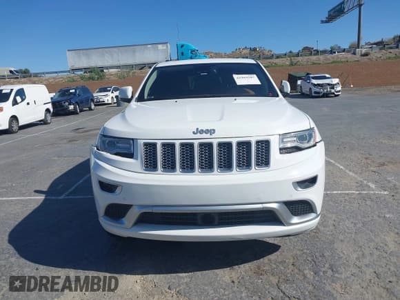 ✅ 2016 Jeep Grand Cherokee • VIN: 1C4RJEJM8GC321506 • Lot: 41969587. Listed on IAAI with 226,072 mi. Free auction sales archive from the USA and detailed vehicle history report at DreamBid. Image 13.