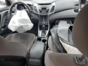 ✅ 2016 Hyundai Elantra SE • VIN: 5NPDH4AE7GH674896 • Lot: 70303085. Wystawiony na Copart z przebiegiem 103 952 mil. Bezpłatny archiwum sprzedaży aukcyjnych z USA i szczegółowy raport historii pojazdu na DreamBid. Zdjęcie 8.