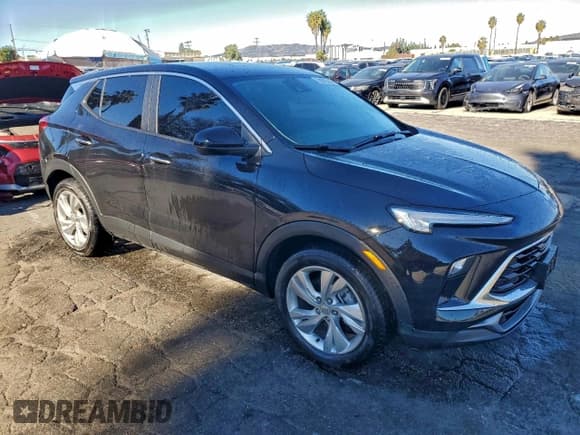 ✅ 2025 Buick Encore GX Preferred • VIN: KL4AMBSL2SB218857 • Лот: 95764655. Опубликован ранее на Copart с пробегом 19 302 миль. Бесплатный доступ к архиву аукционных продаж из США и подробный отчёт об истории автомобиля на DreamBid. Изображение 4.