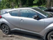 ✅ 2018 Toyota C-HR XLE • VIN: NMTKHMBX3JR061276 • Лот: 42684076. Опубликован ранее на IAAI с пробегом 142 472 миль. Бесплатный доступ к архиву аукционных продаж из США и подробный отчёт об истории автомобиля на DreamBid. Изображение 13.