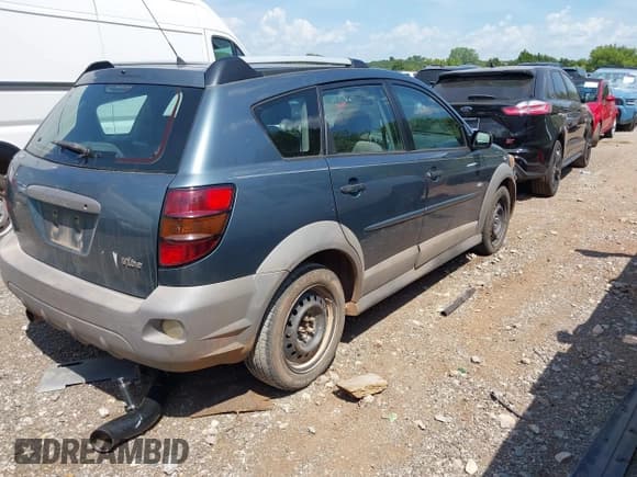 ✅ 2007 Pontiac Vibe • VIN: 5Y2SL65827Z415392 • Lot: 43010250. Listed on IAAI with 214,019 mi. Free auction sales archive from the USA and detailed vehicle history report at DreamBid. Image 4.
