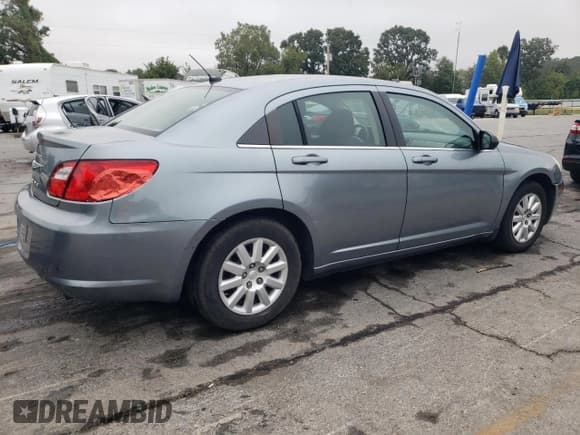 ✅ 2009 Chrysler Sebring LX • VIN: 1C3LC46B09N517811 • Lot: 70693695. Listed on Copart with 95,266 mi. Free auction sales archive from the USA and detailed vehicle history report at DreamBid. Image 3.