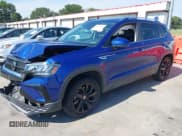 ✅ 2022 Volkswagen Taos SE • VIN: 3VVLX7B24NM095541 • Лот: 43166656. Опубликован ранее на IAAI с пробегом 42 130 миль. Бесплатный доступ к архиву аукционных продаж из США и подробный отчёт об истории автомобиля на DreamBid. Изображение 2.