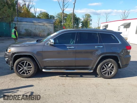 ✅ 2017 Jeep Grand Cherokee Limited • VIN: 1C4RJFBG8HC711649 • Lot: 43495519. Listed on IAAI with 78,700 mi. Free auction sales archive from the USA and detailed vehicle history report at DreamBid. Image 14.