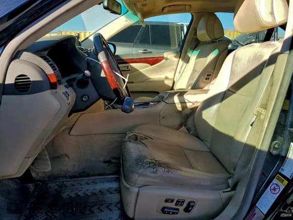 ✅ 2008 Lexus LS 460 • VIN: JTHBL46F285065643 • Лот: 96081615. Опубликован ранее на Copart с пробегом 206 998 миль. Бесплатный доступ к архиву аукционных продаж из США и подробный отчёт об истории автомобиля на DreamBid. Изображение 7.