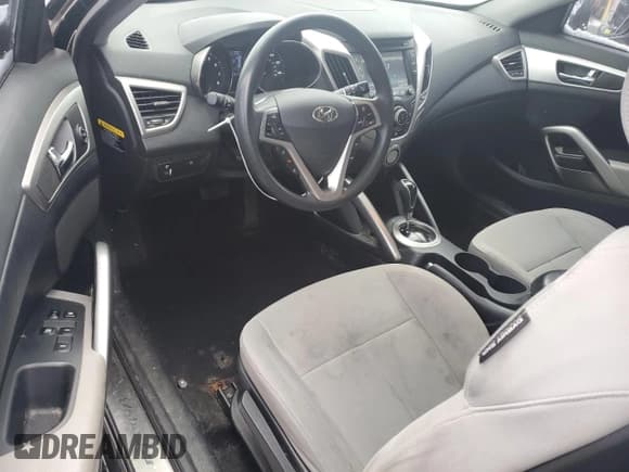 ✅ 2013 Hyundai Veloster w/Black Int • VIN: KMHTC6AD6DU087342 • Lot: 87000014. Listed on Copart with 121,700 mi. Free auction sales archive from the USA and detailed vehicle history report at DreamBid. Image 8.