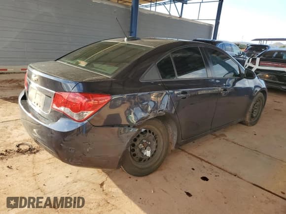 ✅ 2015 Chevrolet Cruze LS • VIN: 1G1PB5SH7F7162354 • Lot: 85148285. Listed on Copart with 127,721 mi. Free auction sales archive from the USA and detailed vehicle history report at DreamBid. Image 3.
