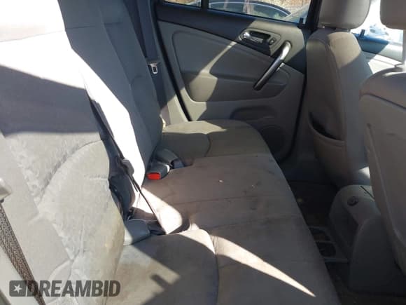 ✅ 2006 Saturn VUE • VIN: 5GZCZ33D16S888076 • Lot: 41715416. Wystawiony na IAAI z przebiegiem 103 807 mil. Bezpłatny archiwum sprzedaży aukcyjnych z USA i szczegółowy raport historii pojazdu na DreamBid. Zdjęcie 8.