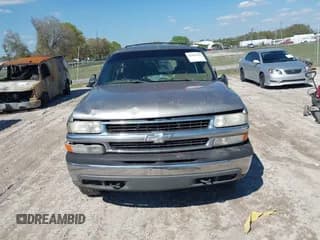 ✅ 2000 Chevrolet Suburban LS • VIN: 3GNEC16T0YG173245 • Лот: 41684543. Опубликован ранее на IAAI с пробегом Не указан. Бесплатный доступ к архиву аукционных продаж из США и подробный отчёт об истории автомобиля на DreamBid. Изображение 6.