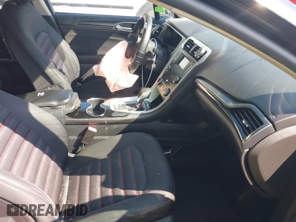 ✅ 2014 Ford Fusion SE • VIN: 1FA6P0H75E5389709 • Lot: 42758684. Wystawiony na IAAI z przebiegiem 193 812 mil. Bezpłatny archiwum sprzedaży aukcyjnych z USA i szczegółowy raport historii pojazdu na DreamBid. Zdjęcie 5.