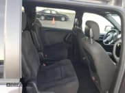 ✅ 2015 Dodge Grand Caravan SE • VIN: 2C4RDGBG4FR523325 • Lot: 91250245. Wystawiony na Copart z przebiegiem 83 132 mil. Bezpłatny archiwum sprzedaży aukcyjnych z USA i szczegółowy raport historii pojazdu na DreamBid. Zdjęcie 11.