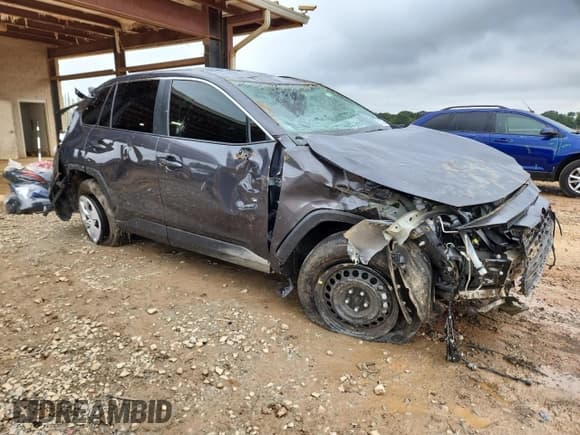 ✅ 2025 Toyota RAV4 LE • VIN: 2T3H1RFV1SW372520 • Лот: 82157105. Опубликован ранее на Copart с пробегом 13 281 миль. Бесплатный доступ к архиву аукционных продаж из США и подробный отчёт об истории автомобиля на DreamBid. Изображение 4.