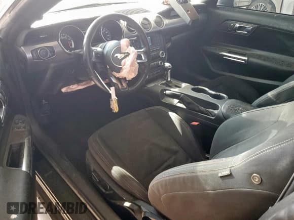 ✅ 2017 Ford Mustang EcoBoost Premium • VIN: 1FA6P8TH6H5214937 • Lot: 59039675. Wystawiony na Copart z przebiegiem 107 648 mil. Bezpłatny archiwum sprzedaży aukcyjnych z USA i szczegółowy raport historii pojazdu na DreamBid. Zdjęcie 8.