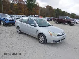 ✅ 2008 Ford Focus SE • VIN: 1FAHP35N58W211391 • Lot: 43617616. Wystawiony na IAAI z przebiegiem 416 850 mil. Bezpłatny archiwum sprzedaży aukcyjnych z USA i szczegółowy raport historii pojazdu na DreamBid. Zdjęcie 1.