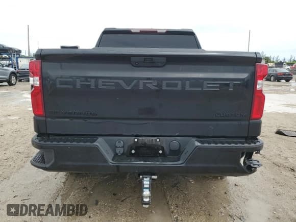 ✅ 2022 Chevrolet Silverado 1500 Custom • VIN: 1GCPWBEK8NZ141100 • Лот: 72066215. Опубликован ранее на Copart с пробегом 83 543 миль. Бесплатный доступ к архиву аукционных продаж из США и подробный отчёт об истории автомобиля на DreamBid. Изображение 6.