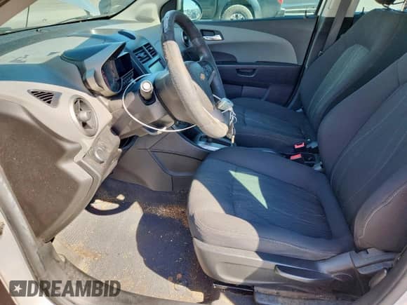 ✅ 2015 Chevrolet Sonic LT • VIN: 1G1JC5SH4F4175972 • Lot: 82284225. Listed on Copart with 161,635 mi. Free auction sales archive from the USA and detailed vehicle history report at DreamBid. Image 7.