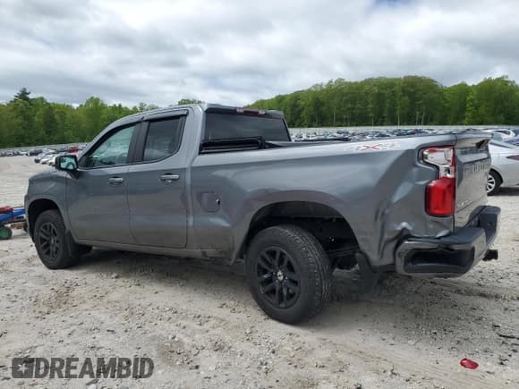 ✅ 2020 Chevrolet Silverado 1500 RST • VIN: 1GCRYEED8LZ325987 • Lot: 55359405. Listed on Copart with 52,365 mi. Free auction sales archive from the USA and detailed vehicle history report at DreamBid. Image 2.