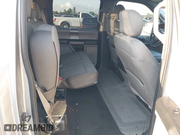 ✅ 2020 Ford F-150 XL • VIN: 1FTEW1CP2LKE79016 • Лот: 42970718. Опубликован ранее на IAAI с пробегом 98 173 миль. Бесплатный доступ к архиву аукционных продаж из США и подробный отчёт об истории автомобиля на DreamBid. Изображение 8.