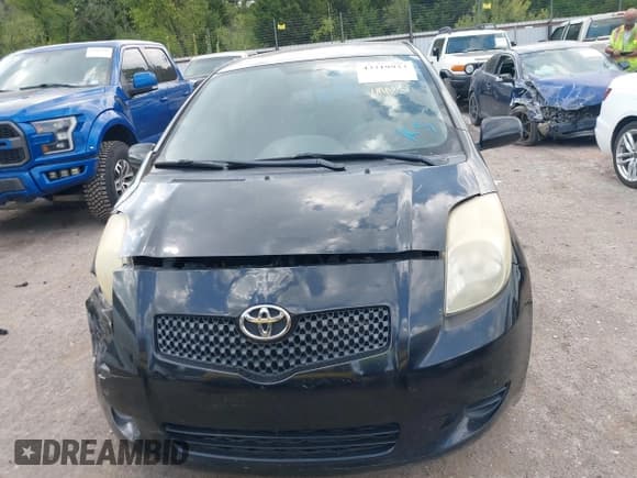 ✅ 2008 Toyota Yaris • VIN: JTDJT923485170870 • Lot: 43219933. Wystawiony na IAAI z przebiegiem 100 757 mil. Bezpłatny archiwum sprzedaży aukcyjnych z USA i szczegółowy raport historii pojazdu na DreamBid. Zdjęcie 12.