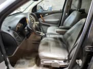 ✅ 2007 Saturn VUE V6 • VIN: 5GZCZ53497S836109 • Lot: 48933435. Wystawiony na Copart z przebiegiem 76 352 mil. Bezpłatny archiwum sprzedaży aukcyjnych z USA i szczegółowy raport historii pojazdu na DreamBid. Zdjęcie 7.