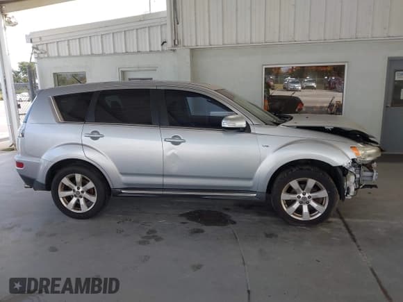 ✅ 2012 Mitsubishi Outlander GT • VIN: JA4JS4AX0CU011296 • Lot: 43772325. Listed on IAAI with 151,452 mi. Free auction sales archive from the USA and detailed vehicle history report at DreamBid. Image 12.