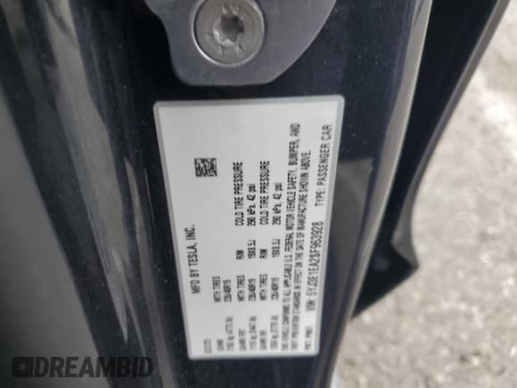 ✅ 2025 Tesla Model 3 Long Range • VIN: 5YJ3E1EA2SF963928 • Lot: 84186475. Listed on Copart with 18,443 mi. Free auction sales archive from the USA and detailed vehicle history report at DreamBid. Image 12.