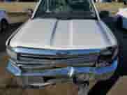 2015 Chevrolet Silverado 2500HD Work Truck z VIN 1GC1KUEG5FF547167, wystawiony jako Copart lot #47262565 z przebiegiem 252 508 mil mil oraz Szkoda całkowita • Salvage title. Historia ofert i sprzedaży dostępna na DreamBid. Obrazek 11.