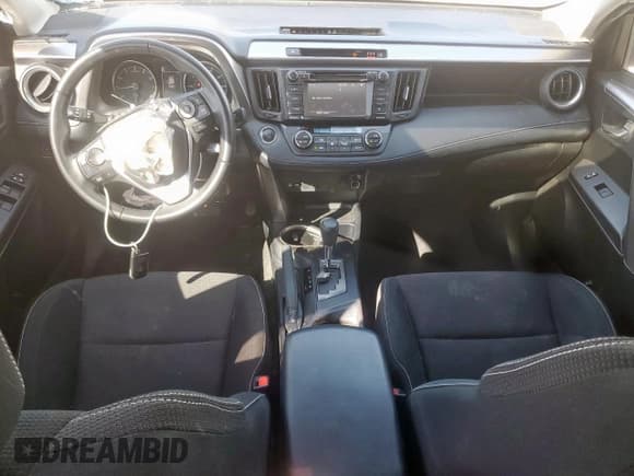 ✅ 2018 Toyota RAV4 XLE • VIN: JTMWFREV5JJ174580 • Lot: 85013005. Listed on Copart with 84,531 mi. Free auction sales archive from the USA and detailed vehicle history report at DreamBid. Image 8.